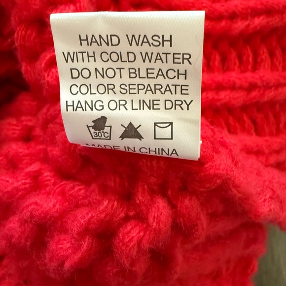 Luna Ivy Chunk Knit Red Floral Cardigan Sweater Size Medium - Picture 5 of 11